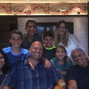 Meet your Posher, Robert